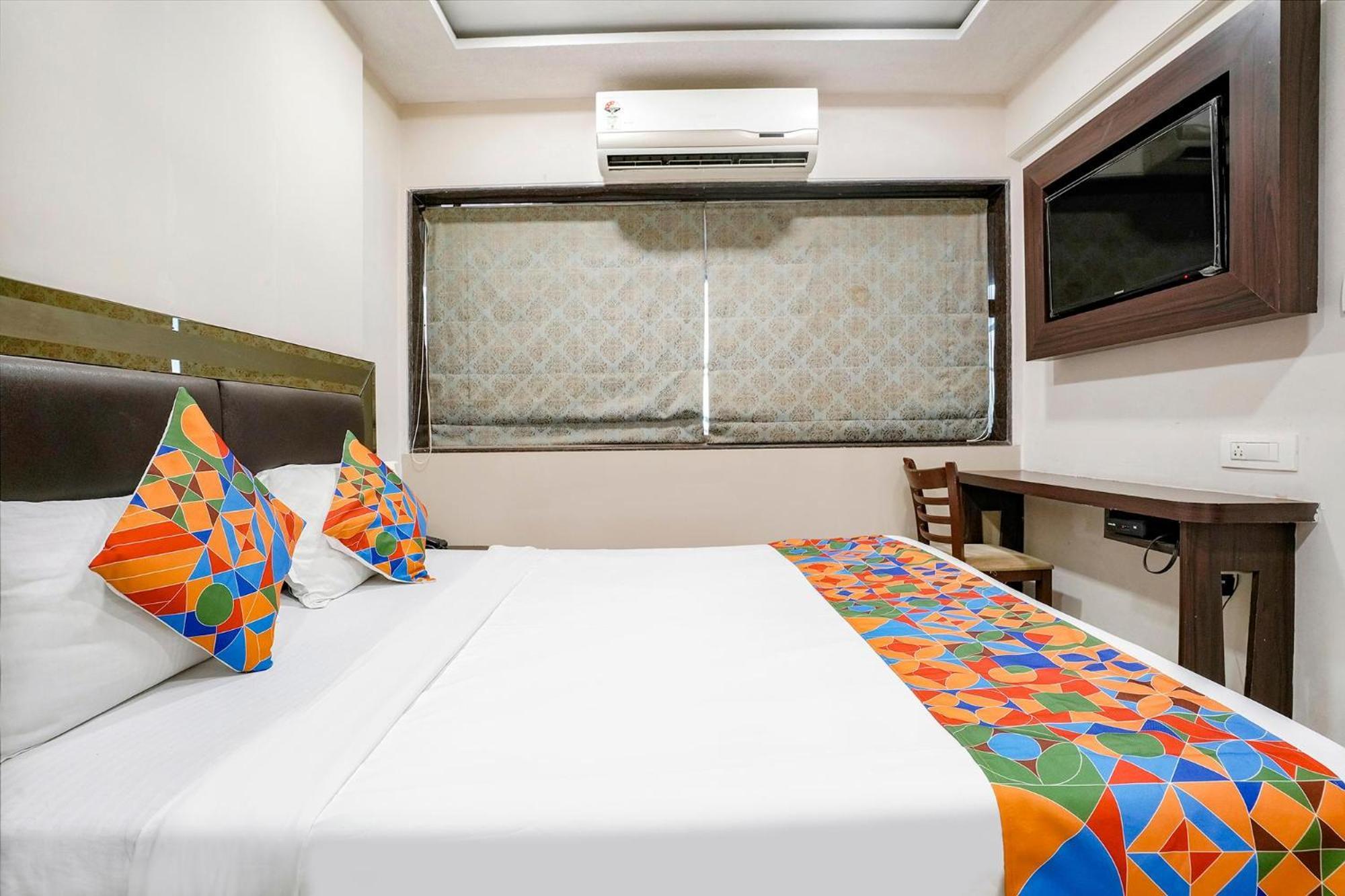 Fabhotel Kamran Residency Мумбаи Экстерьер фото